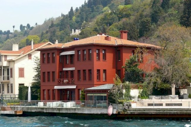 The historical Abdülgaafar Karacadağ Mansion belonged to the Oil King
