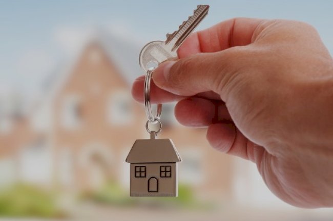 When does the real estate owner start thinking in parallel with the authorized real estate agent?