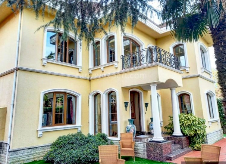 Drops are Increasing in Expert Real Estate in Beşiktaş Levent Villas Region.